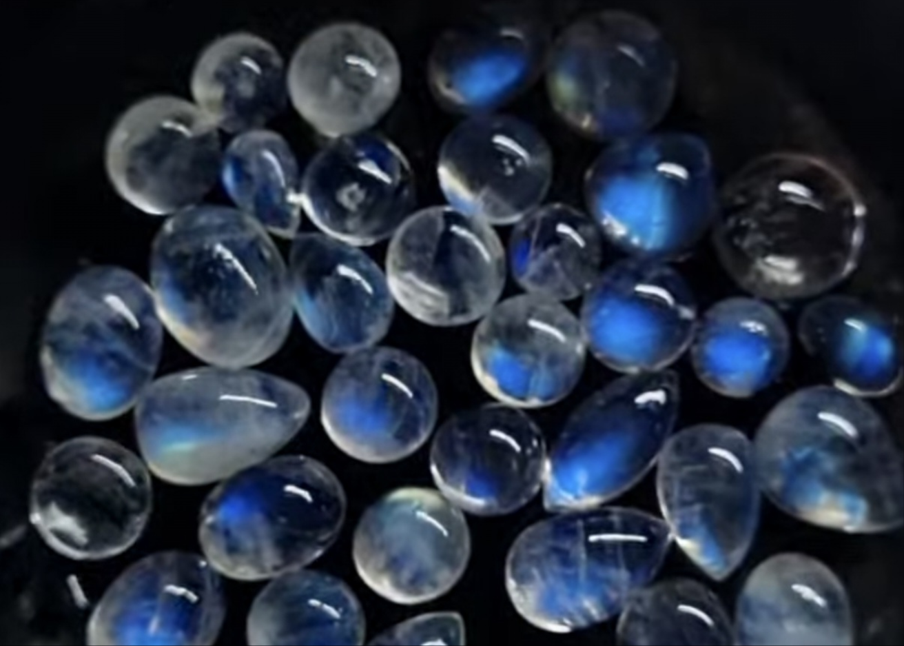 High Quality Blue Moonstones