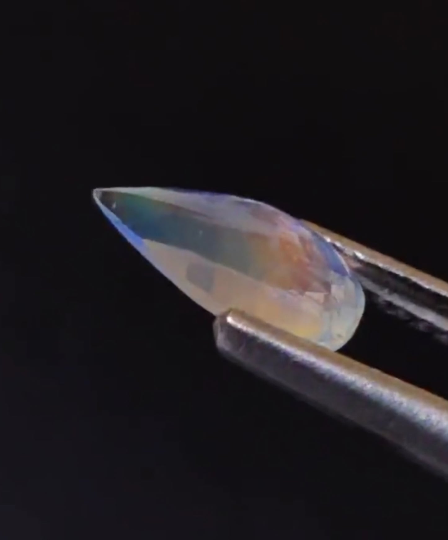 Beautiful Purple/Blue Fire Hue High Quality Rainbow Moonstone